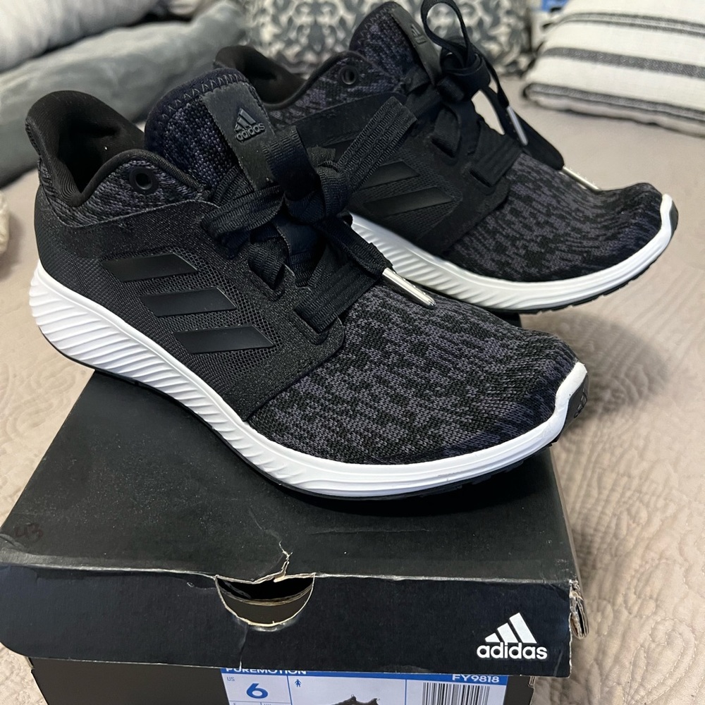 Adidas Edge Lux women’s size 6